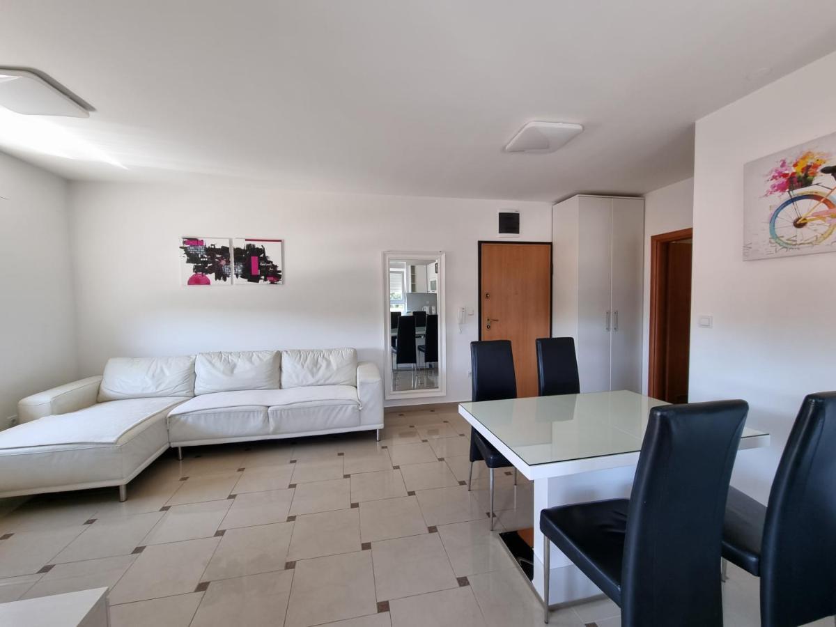 באניולה Apartment Matea מראה חיצוני תמונה